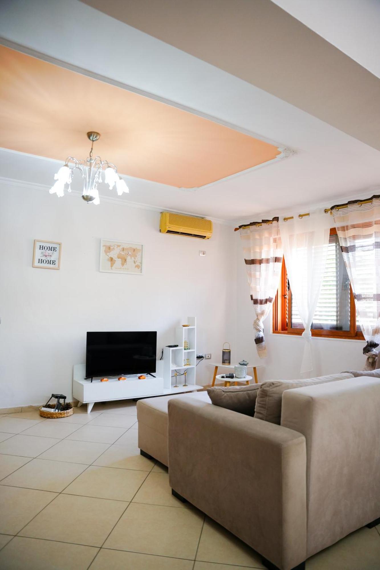 Tirana Centre Lions Gate 1 Apartment Zewnętrze zdjęcie